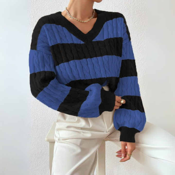 Morta | Comfy V-Neck Sweater