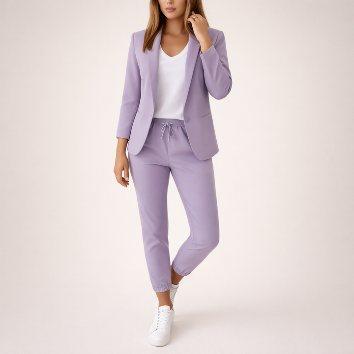 Eva | Loose Suit Set with Sporty Accent