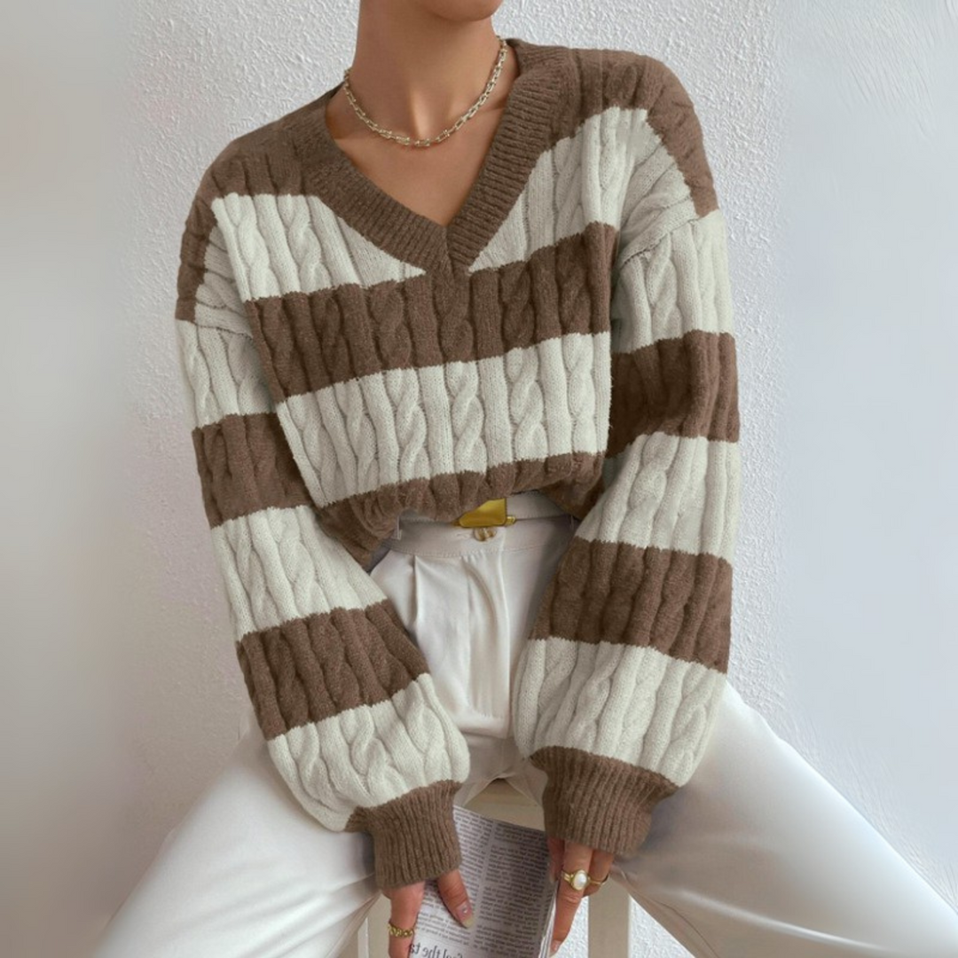 Morta | Comfy V-Neck Sweater