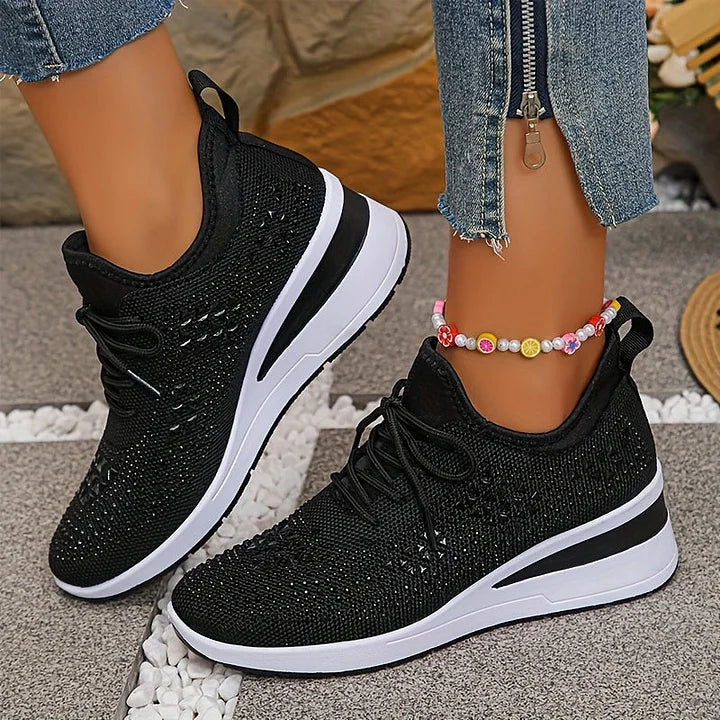 Emerson | Lightweight Lace Up Sneakers