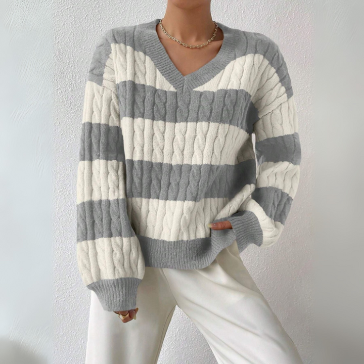 Morta | Comfy V-Neck Sweater