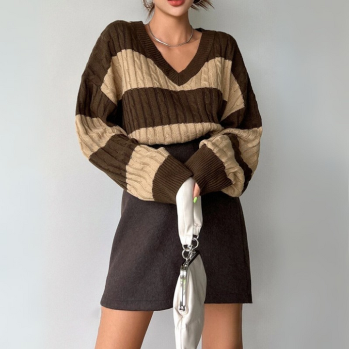 Morta | Comfy V-Neck Sweater