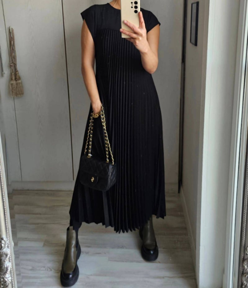 Eira | Timeless Comfort Dress