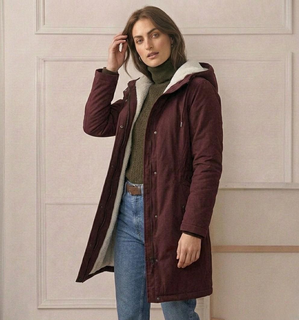 Gwenllian | Plush Hooded Winter Coat