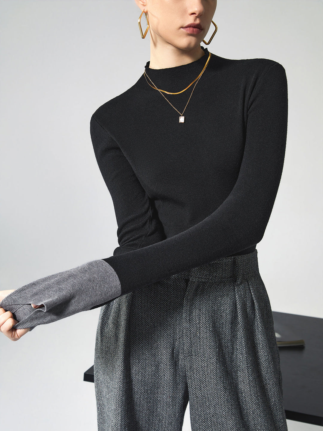 Otis | Contrast-Cuff Mock Neck Sweater