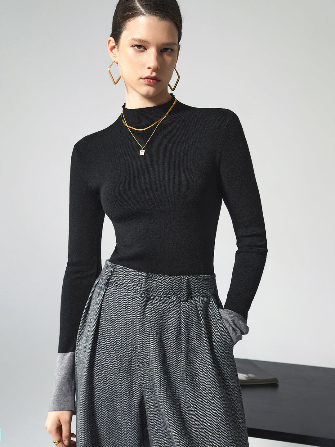 Otis | Contrast-Cuff Mock Neck Sweater
