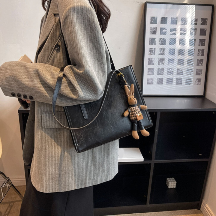 CharmBun Tote | Stylish Shoulder Bag