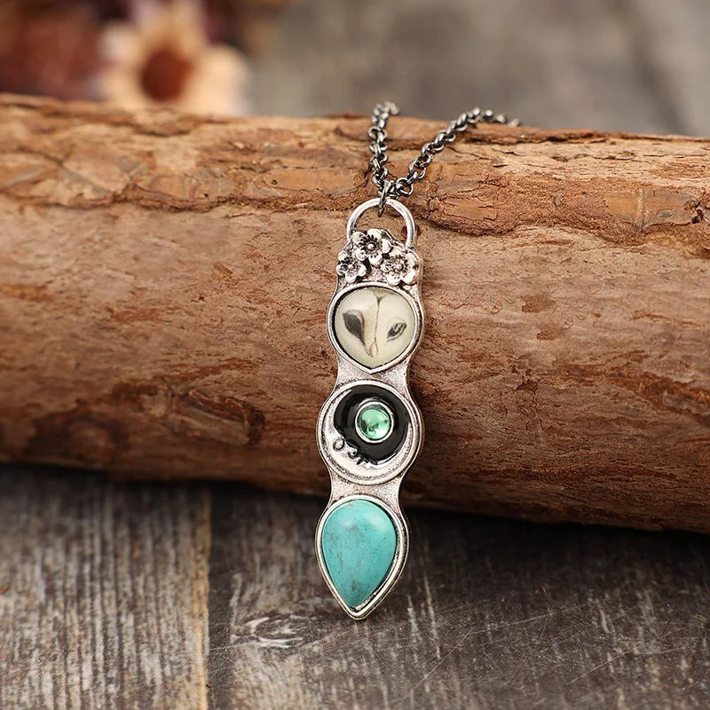 Carlota | Turquoise Owl Bar Necklace