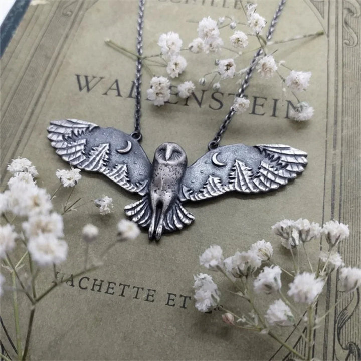 Elowic | Vintage Owl Moon Necklace