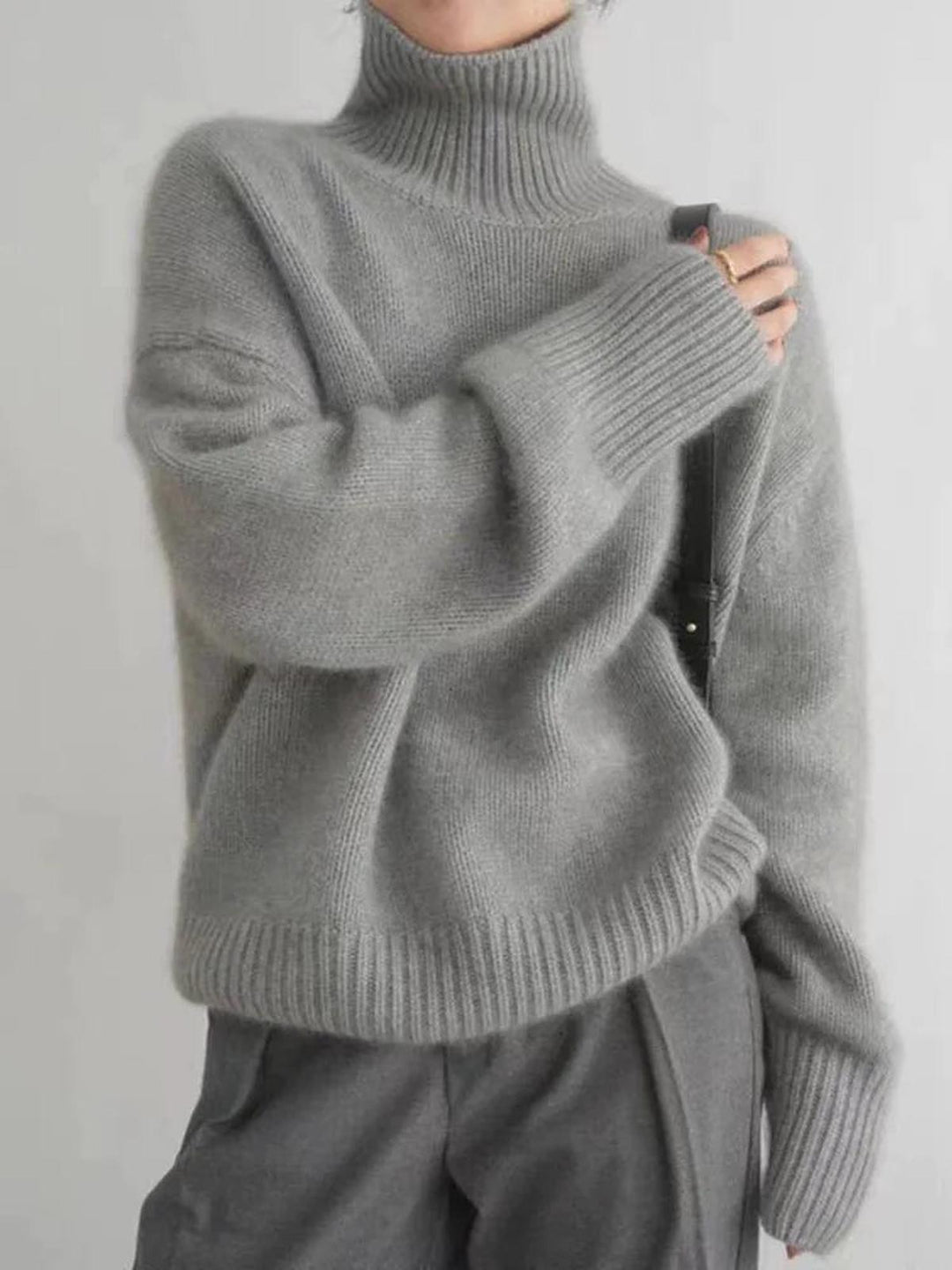 Griselda | Relaxed Turtleneck Sweater