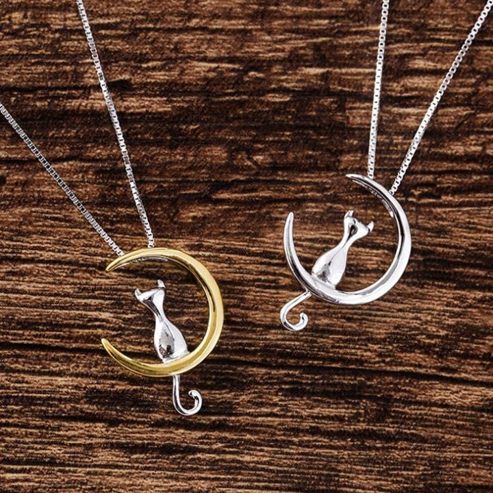 Hebe | Crescent Moon Cat Necklace