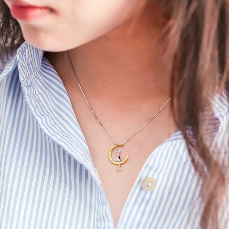 Hebe | Crescent Moon Cat Necklace
