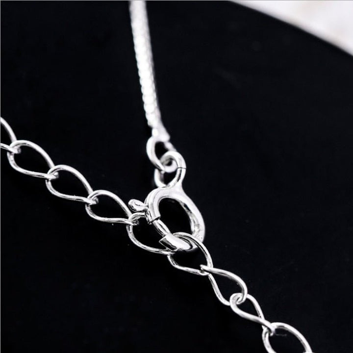 Hebe | Crescent Moon Cat Necklace