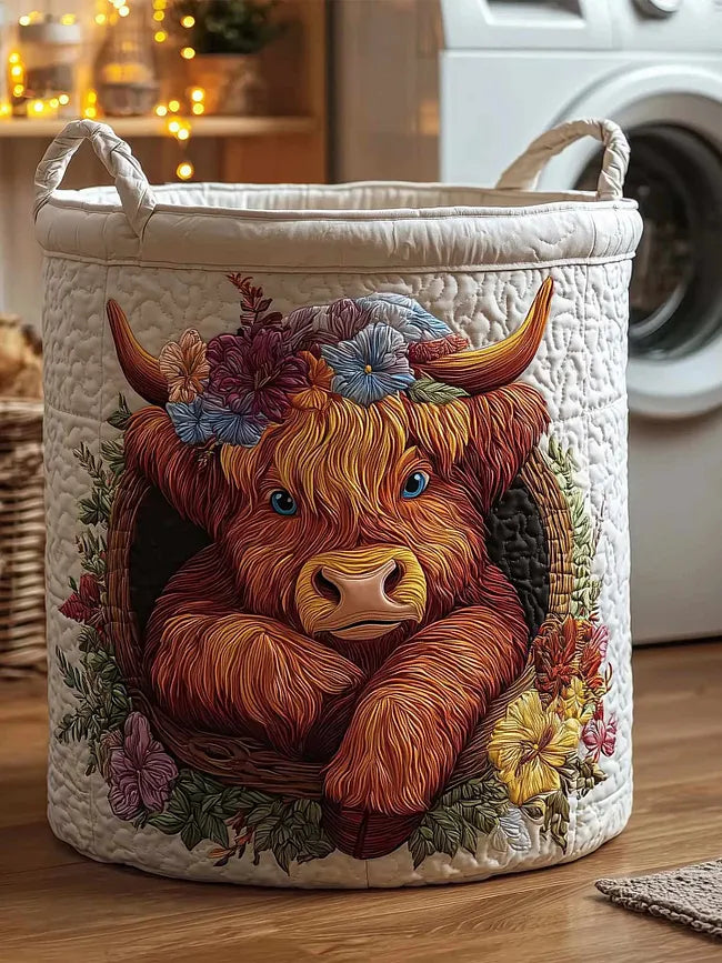 Sarah | Holiday Farmstead Laundry Basket