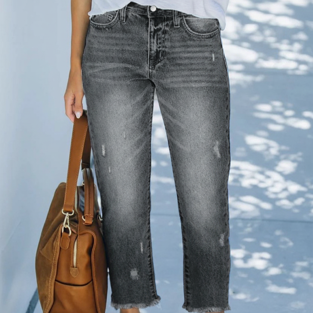 Harper | Retro Short Straight Jeans